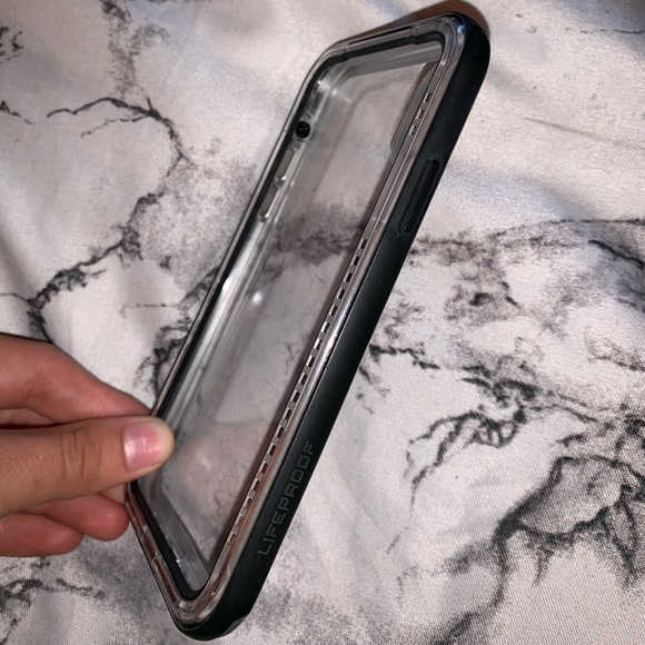 iPhone X LifeProof Case - Picture 3 of 3